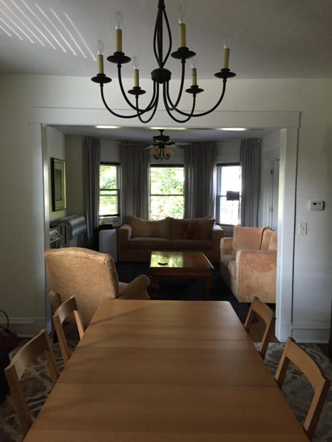 Oak Park Beauties - Tree Lined Streets - Walkable Apartment Ngoại thất bức ảnh