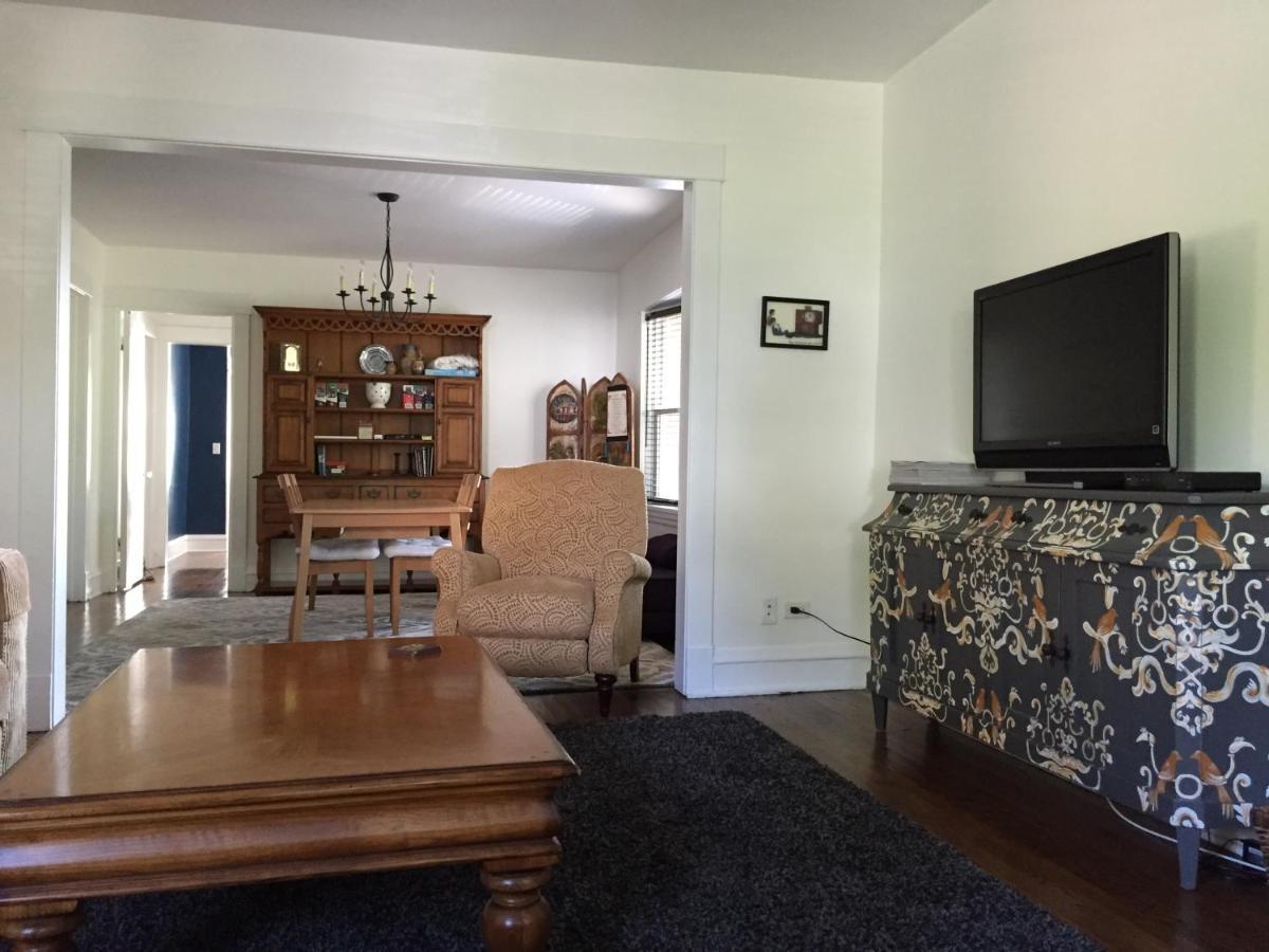 Oak Park Beauties - Tree Lined Streets - Walkable Apartment Ngoại thất bức ảnh