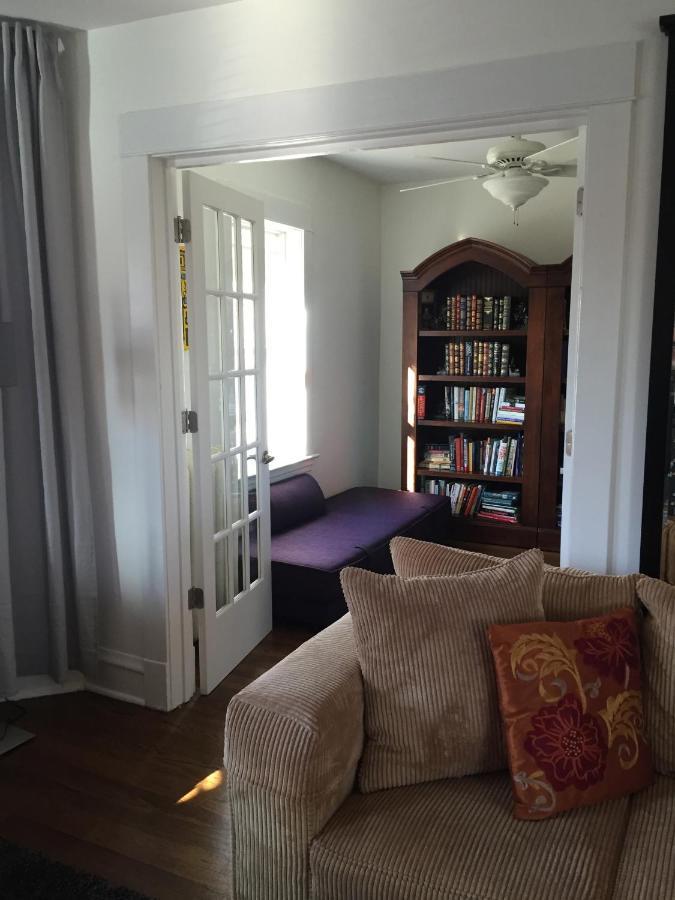 Oak Park Beauties - Tree Lined Streets - Walkable Apartment Ngoại thất bức ảnh