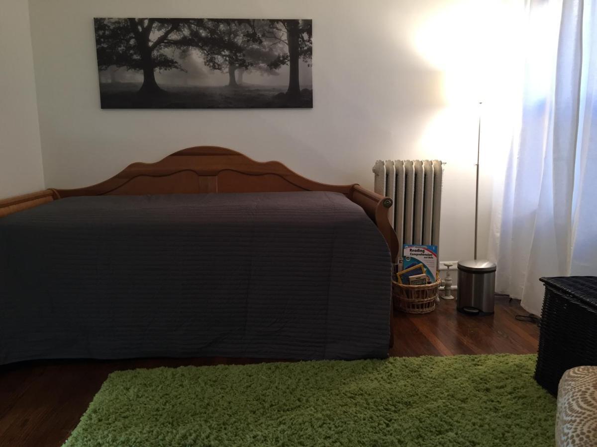 Oak Park Beauties - Tree Lined Streets - Walkable Apartment Ngoại thất bức ảnh