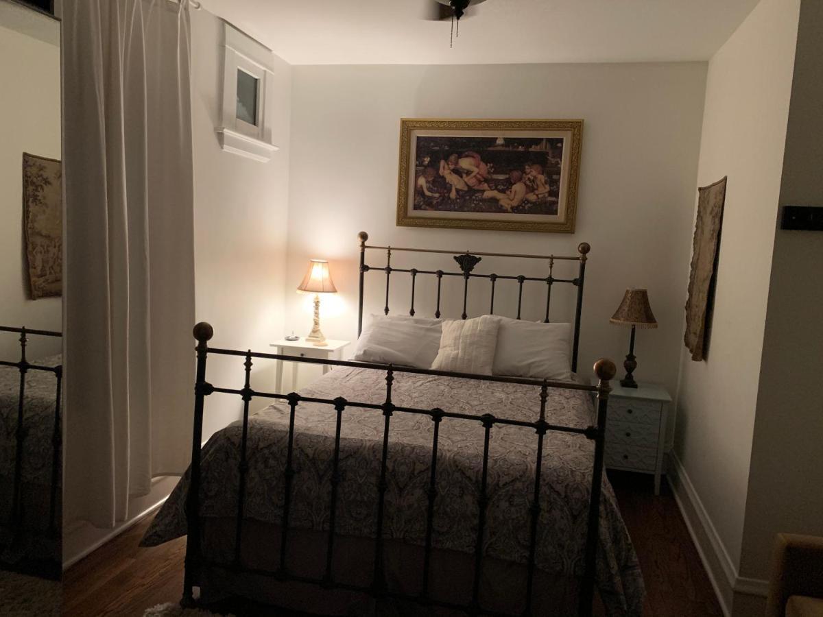 Oak Park Beauties - Tree Lined Streets - Walkable Apartment Ngoại thất bức ảnh